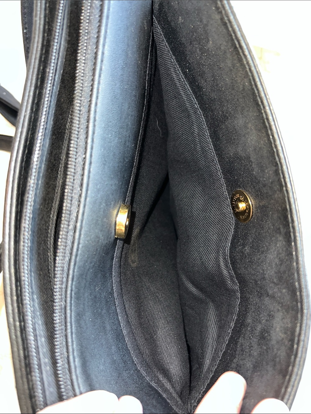 Elegant Black Leather Satchel with Gold Accent - Picture 11 of 16